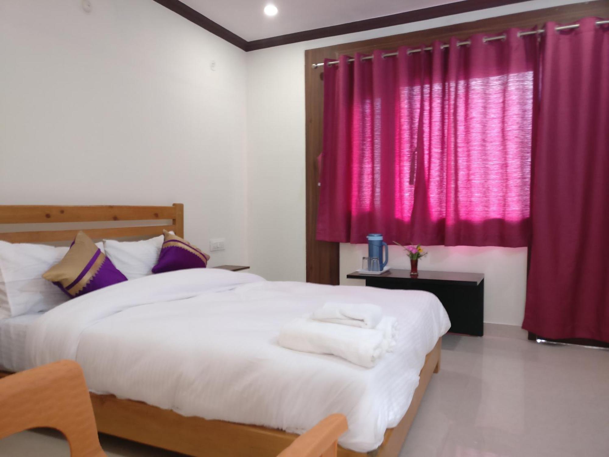Green Roof Hotel Найнитал Номер фото